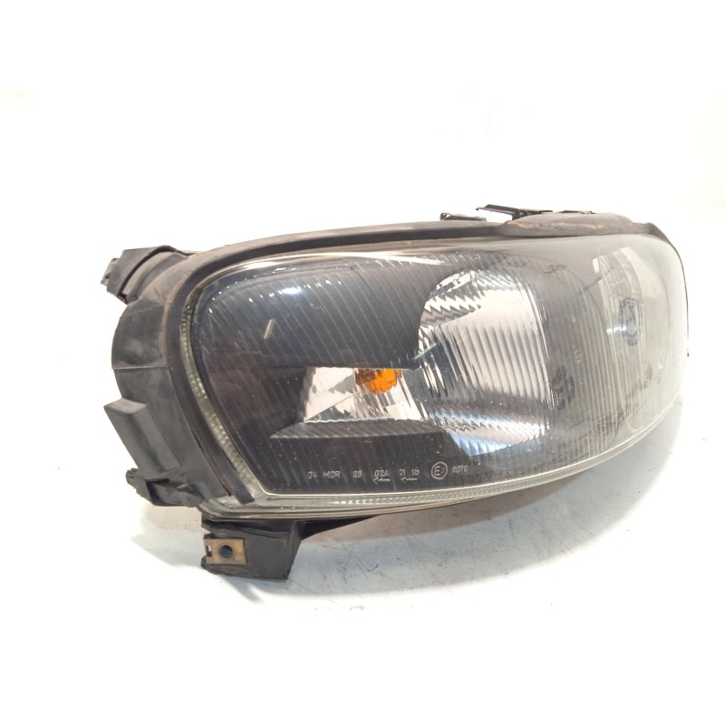 Recambio de faro derecho para volvo s60 i (384) 2.4 d referencia OEM IAM 89007870 8693588 