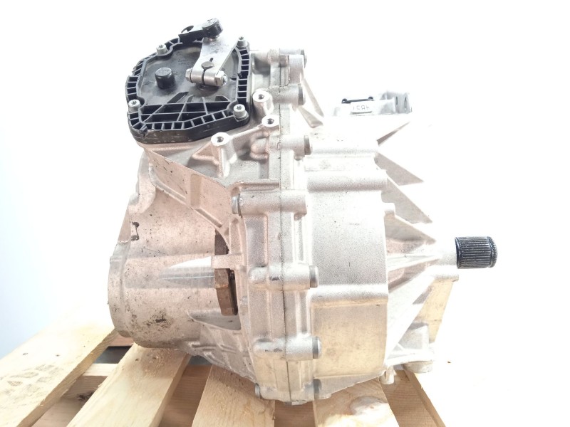 Recambio de caja cambios para volkswagen t-roc (a11, d11) 1.5 tsi referencia OEM IAM TXU 0CW300041S 0CW300041S018