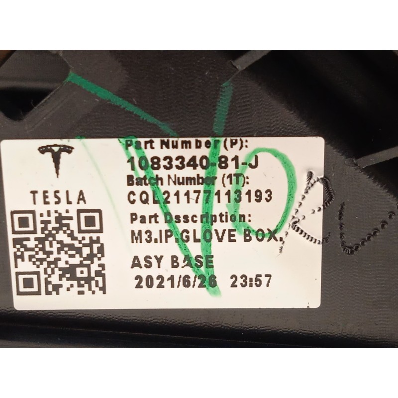 Recambio de guantera para tesla model 3 (5yj3) ev referencia OEM IAM 108334081J  