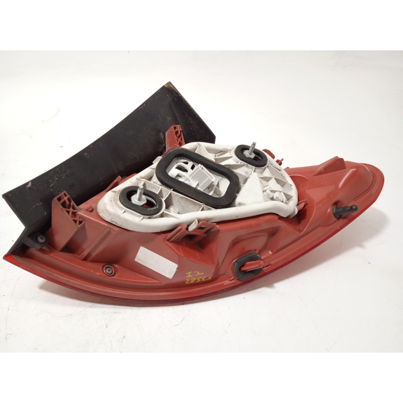 Recambio de piloto trasero izquierdo para opel meriva b 1.7 16v cdti referencia OEM IAM 13307493  