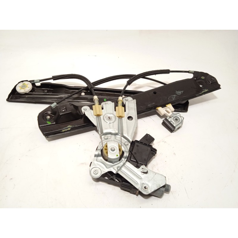 Recambio de elevalunas delantero derecho para opel meriva b 1.7 16v cdti referencia OEM IAM 13354548  