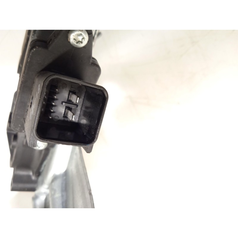 Recambio de elevalunas delantero derecho para opel meriva b 1.7 16v cdti referencia OEM IAM 13354548  