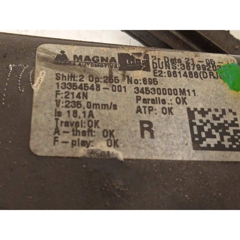 Recambio de elevalunas delantero derecho para opel meriva b 1.7 16v cdti referencia OEM IAM 13354548  