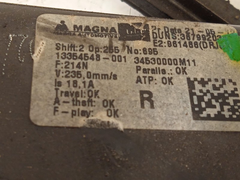 Recambio de elevalunas delantero derecho para opel meriva b 1.7 16v cdti referencia OEM IAM 13354548  