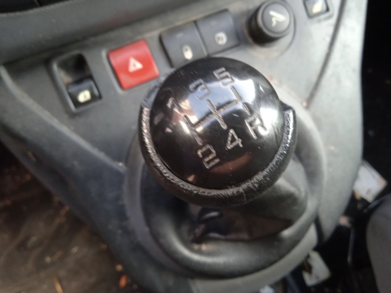 peugeot partner furgoneta/monovolumen del año 2014