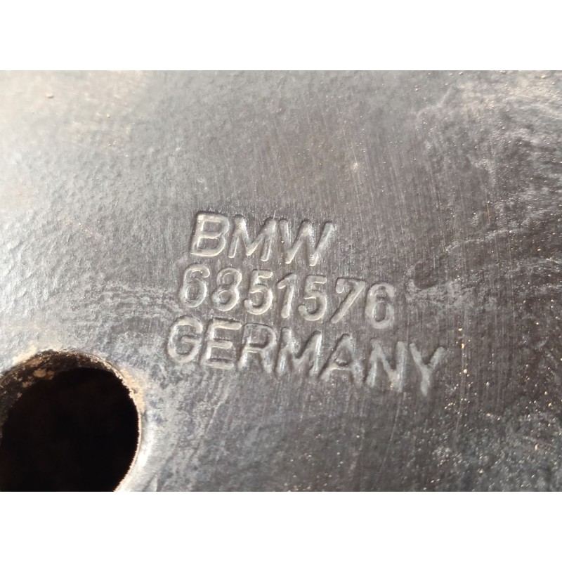 Recambio de mangueta trasera derecha para mini mini descapotable (f57) one referencia OEM IAM 6851576 33416858086 33308842878