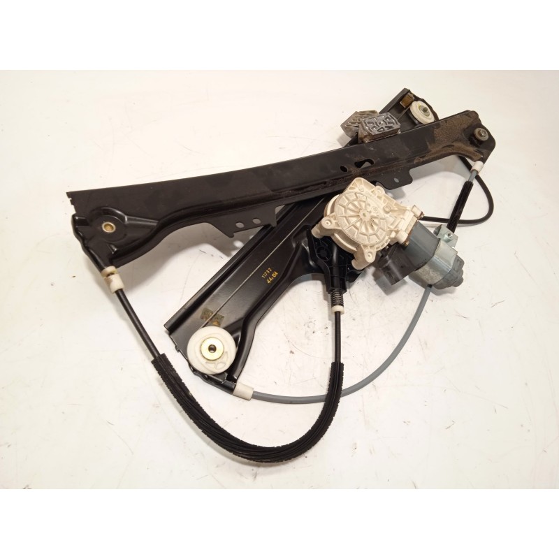 Recambio de elevalunas delantero derecho para bmw 5 (e60) 530 i referencia OEM IAM 6922268  