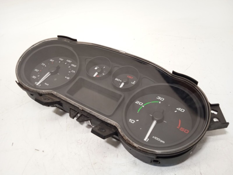 Recambio de cuadro instrumentos para iveco daily vi caja/chasis 33s15, 35s15, 35c15 referencia OEM IAM 5801815717  A2C84155001