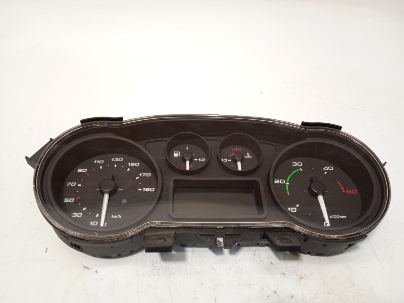 Recambio de cuadro instrumentos para iveco daily vi caja/chasis 33s15, 35s15, 35c15 referencia OEM IAM 5801815717  A2C84155001