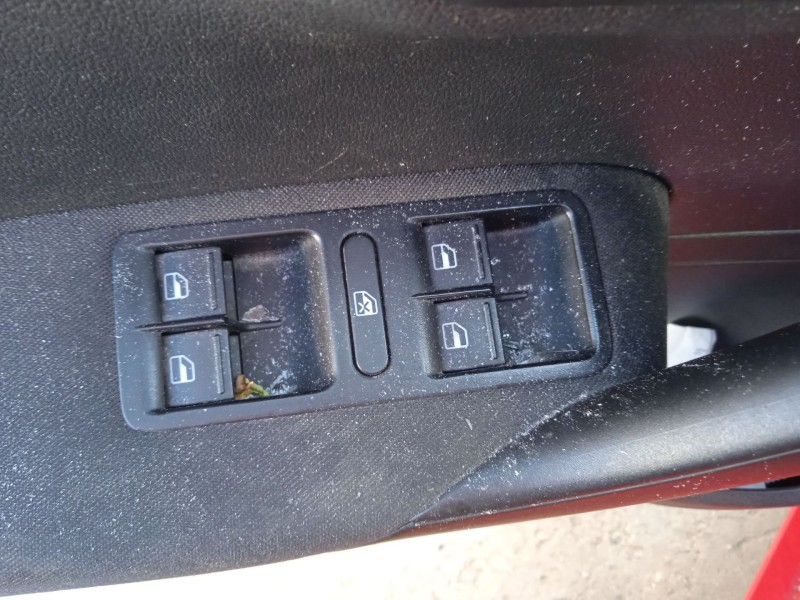 volkswagen polo v (6r1, 6c1) del año 2013