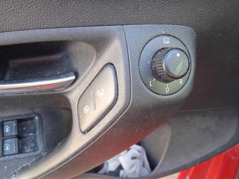 volkswagen polo v (6r1, 6c1) del año 2013