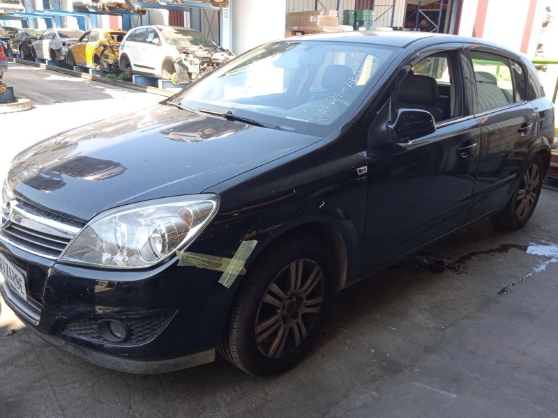 opel astra h (a04) del año 2009