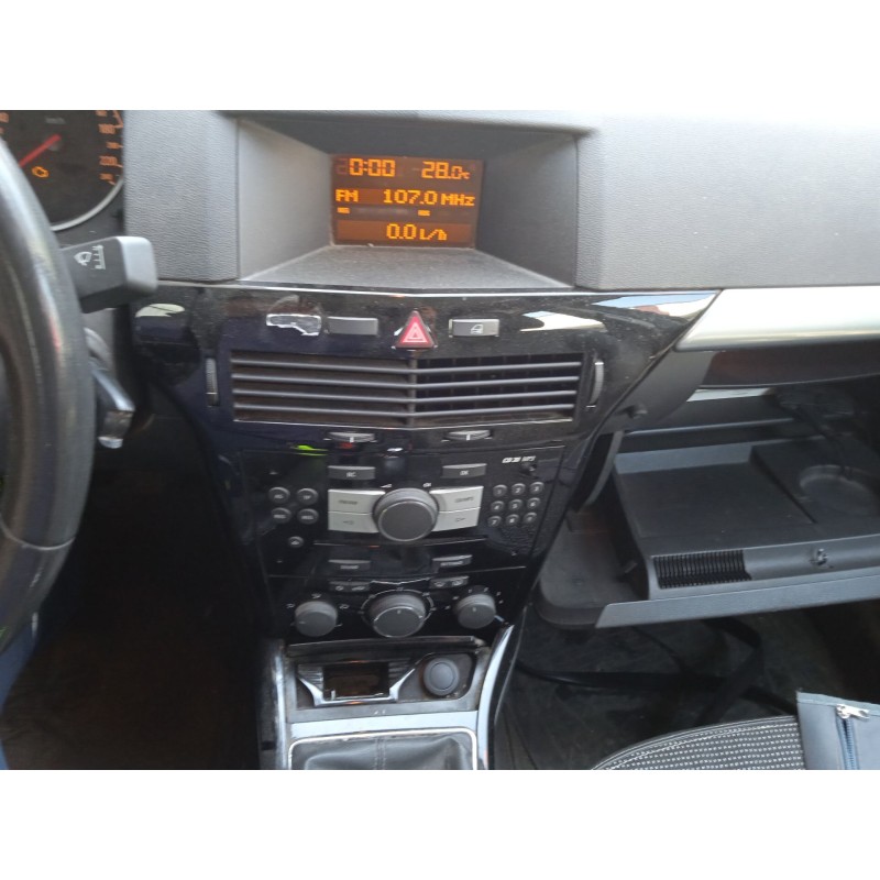 opel astra h (a04) del año 2009