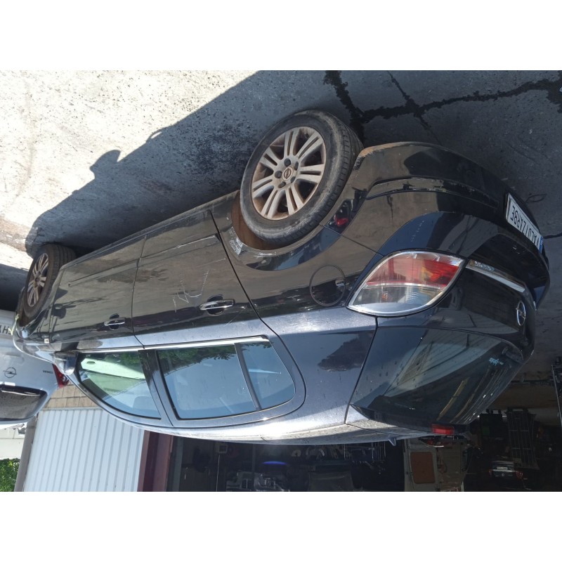 opel astra h (a04) del año 2009