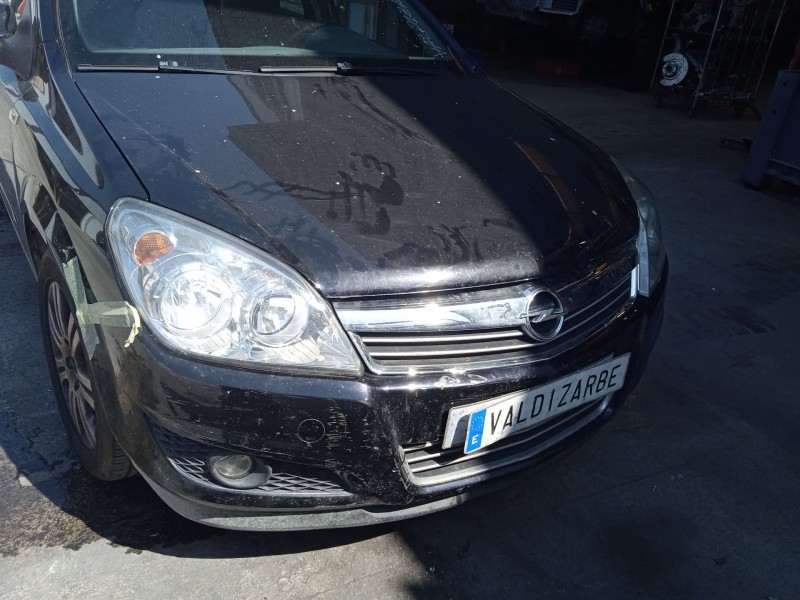 opel astra h (a04) del año 2009