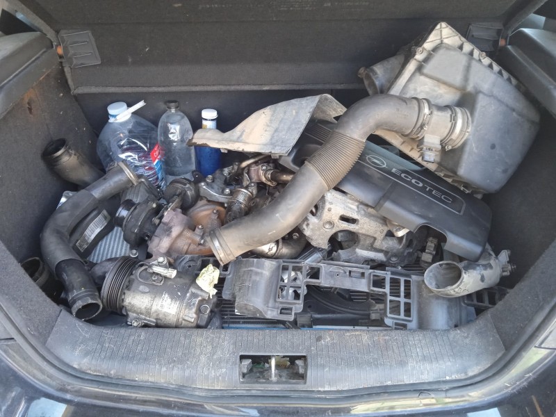 opel astra h (a04) del año 2009