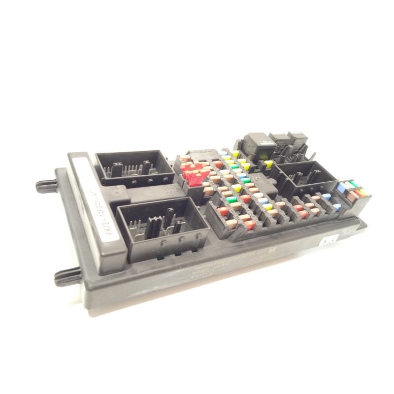Recambio de caja reles / fusibles para land rover discovery sport (l550) 2.0 d 4x4 referencia OEM IAM FK7214F041AC LR078822 