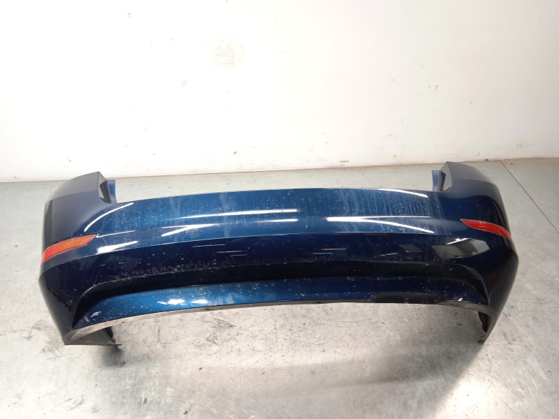 Recambio de paragolpes trasero para skoda fabia 1.0 tsi referencia OEM IAM 6V9807421F  