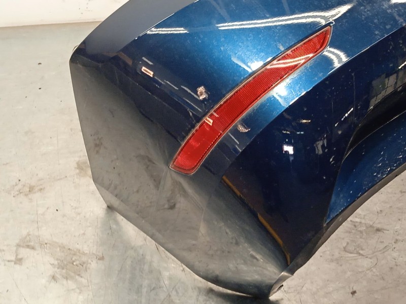 Recambio de paragolpes trasero para skoda fabia 1.0 tsi referencia OEM IAM 6V9807421F  