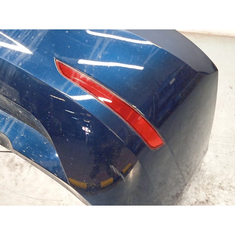Recambio de paragolpes trasero para skoda fabia 1.0 tsi referencia OEM IAM 6V9807421F  