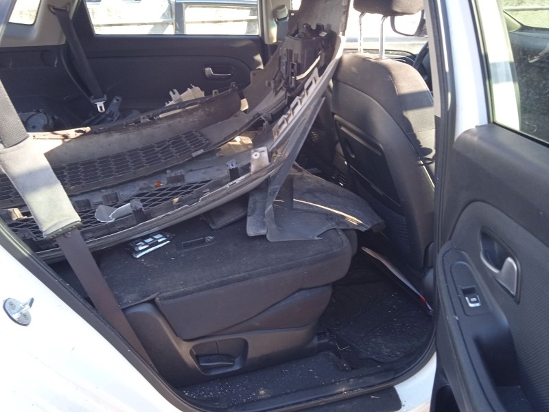 kia carens iv del año 2016