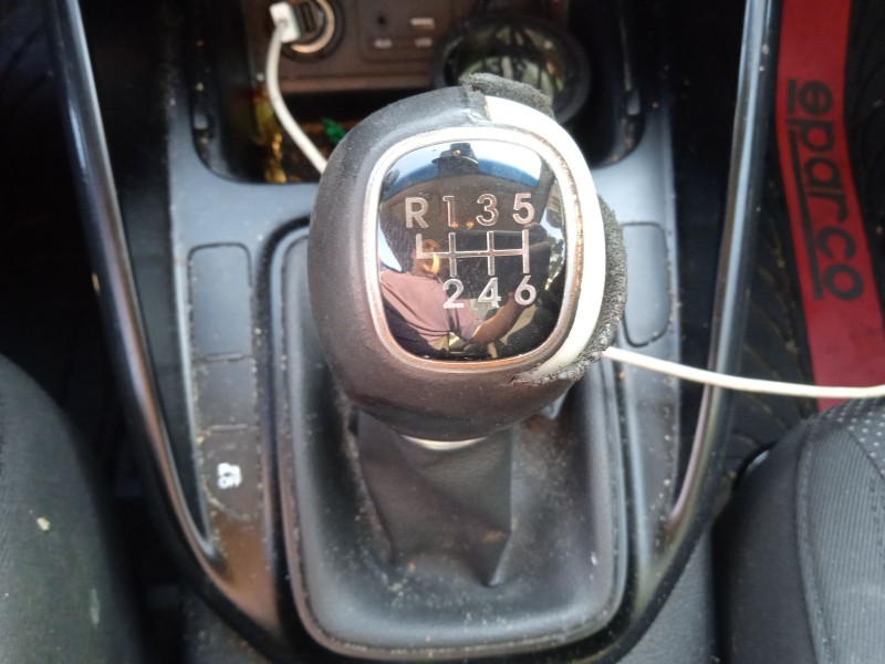 kia carens iv del año 2016