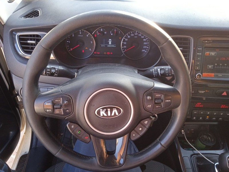 kia carens iv del año 2016