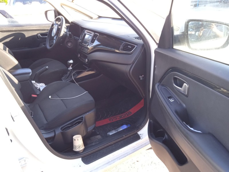 kia carens iv del año 2016