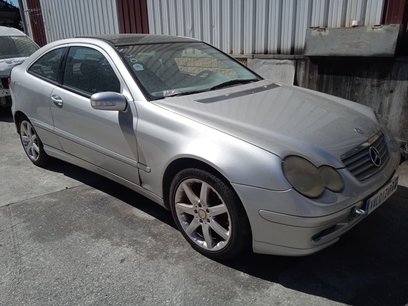 mercedes-benz clase c coupé (cl203) del año 2001