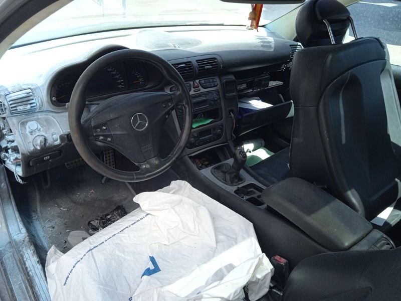 mercedes-benz clase c coupé (cl203) del año 2001