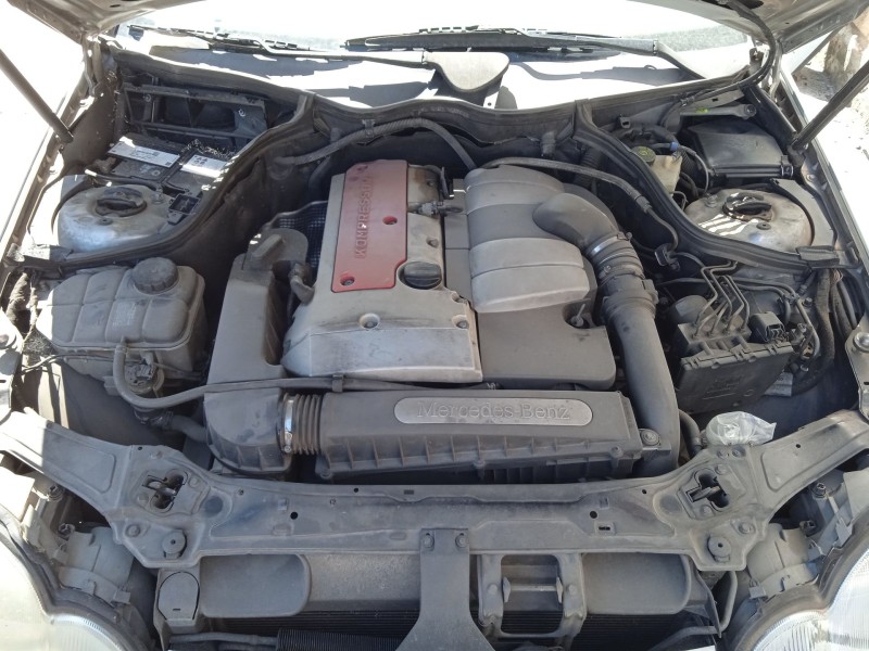 mercedes-benz clase c coupé (cl203) del año 2001