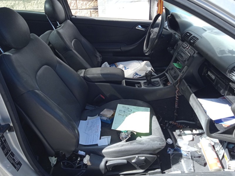 mercedes-benz clase c coupé (cl203) del año 2001