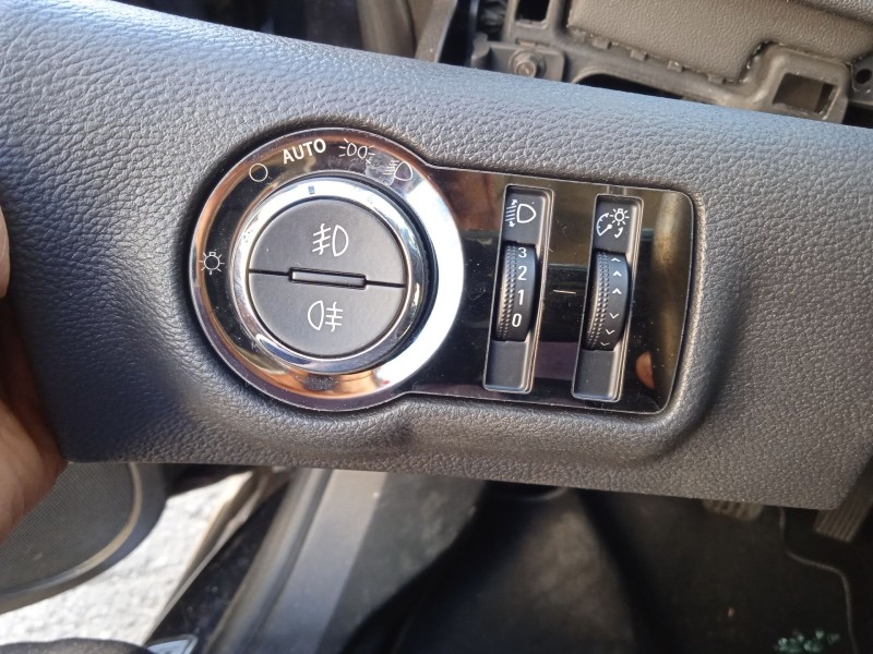 opel astra h gtc (a04) del año 2010