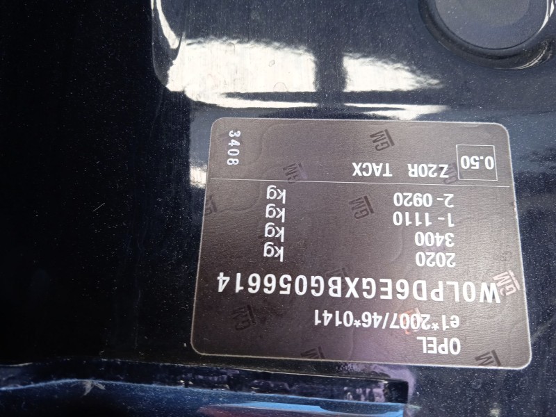 opel astra h gtc (a04) del año 2010