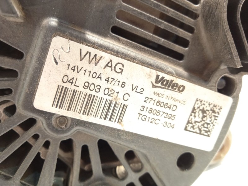 Recambio de alternador para seat arona (kj7, kjp) 1.6 tdi referencia OEM IAM 04L903021C TG12C304 2716064D