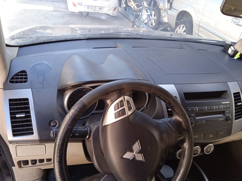 mitsubishi outlander ii (cw_w) del año 2007