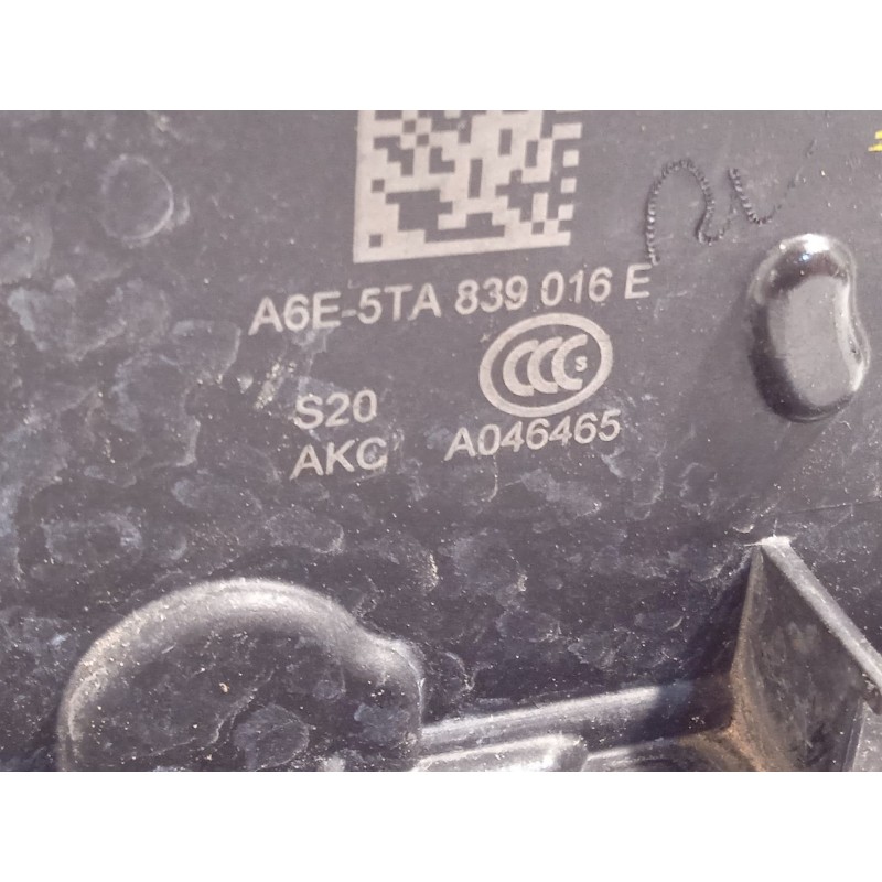 Recambio de cerradura puerta trasera derecha para seat arona (kj7, kjp) 1.6 tdi referencia OEM IAM 5TA839016E  