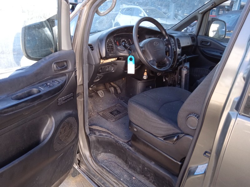 hyundai h-1 / starex autobús (a1) del año 2002