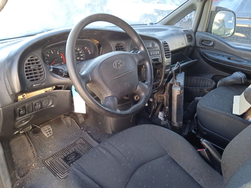 hyundai h-1 / starex autobús (a1) del año 2002