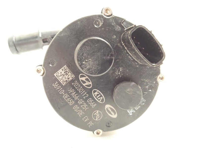 Recambio de bomba agua para hyundai kona (os, ose, osi) ev referencia OEM IAM 369100E650  