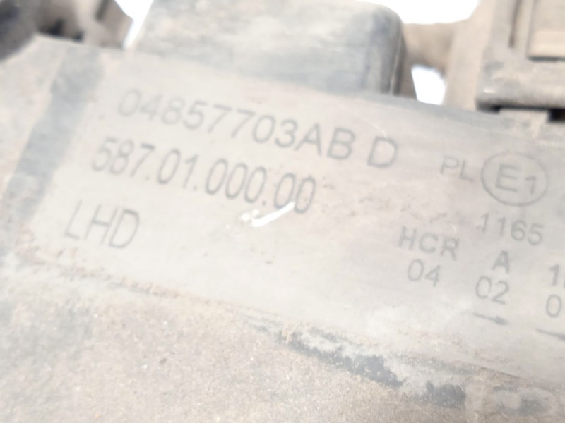 Recambio de faro izquierdo para chrysler voyager iv (rg, rs) 2.5 crd referencia OEM IAM 04857703AB  