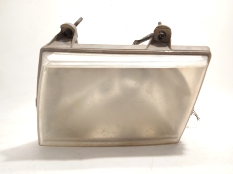 Recambio de faro izquierdo para mazda b-serie (un) sdx doble cabina referencia OEM IAM UM95510L0B  