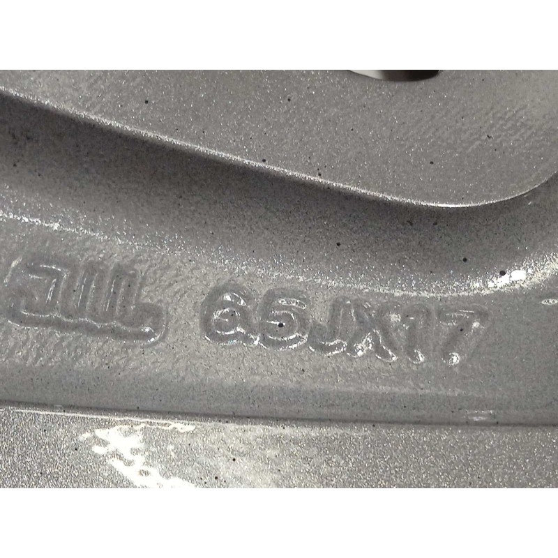 Recambio de llanta para kia sportage drive 4x2 referencia OEM IAM 529103W610  