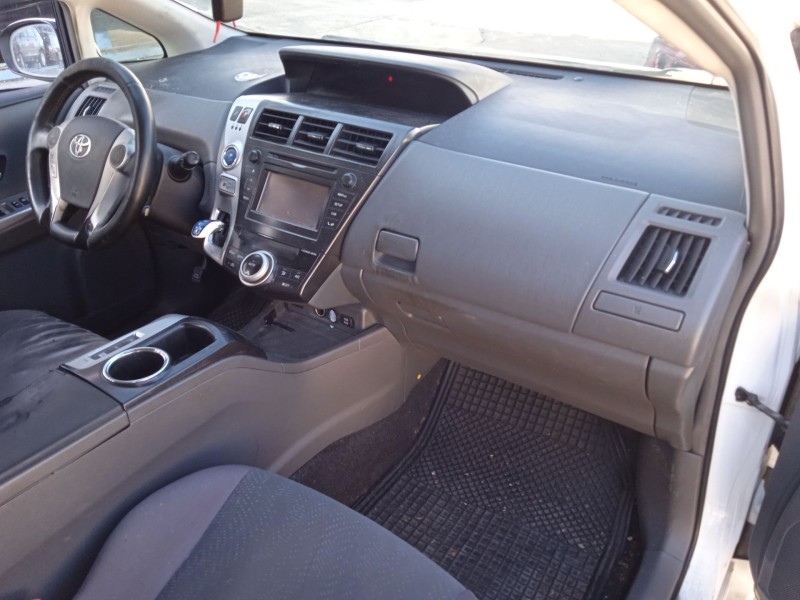 toyota prius plus (_w4_) del año 2012