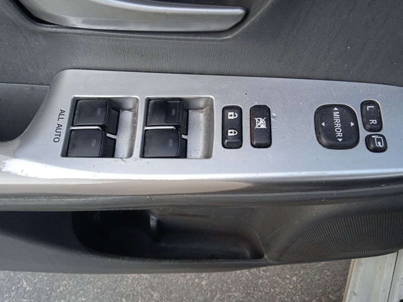 toyota prius plus (_w4_) del año 2012