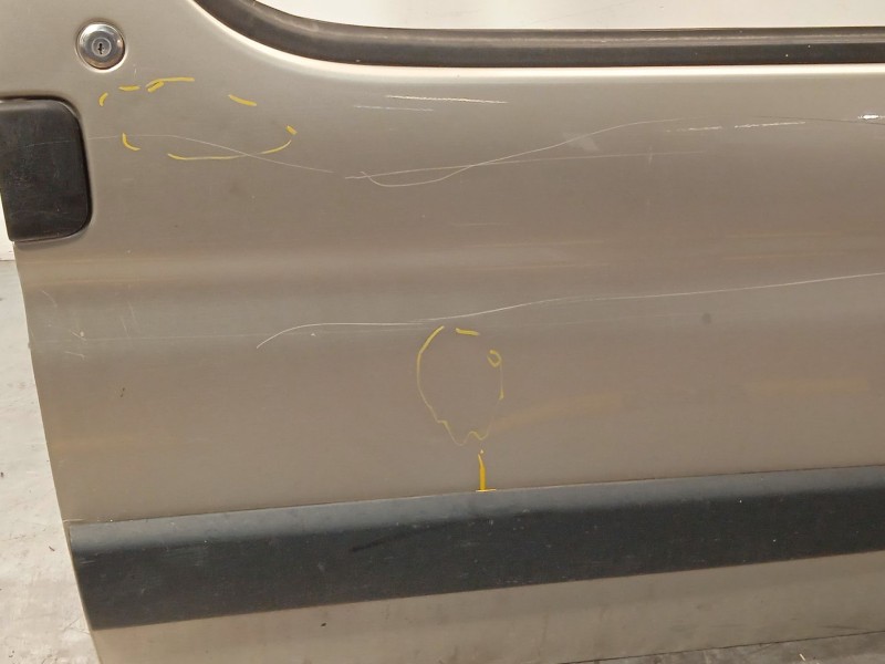 Recambio de puerta delantera derecha para peugeot partner (s2) totem referencia OEM IAM 9004W3 9839318180 