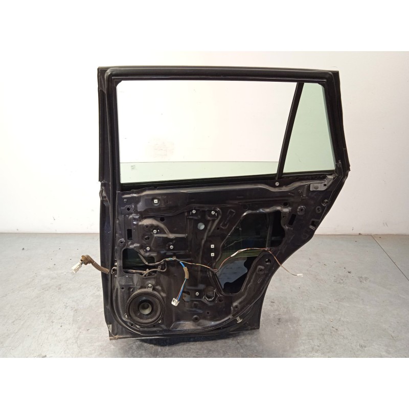 Recambio de puerta trasera derecha para subaru legacy kombi/outback b14 2.5 cat referencia OEM IAM 60409AJ1019P  