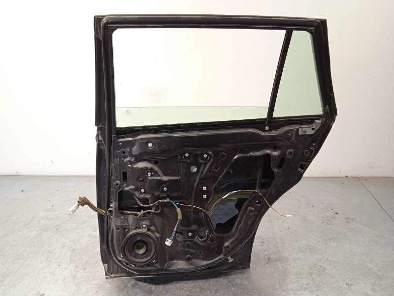 Recambio de puerta trasera derecha para subaru legacy kombi/outback b14 2.5 cat referencia OEM IAM 60409AJ1019P  