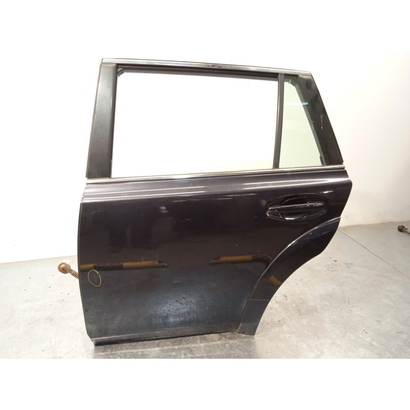 Recambio de puerta trasera izquierda para subaru legacy kombi/outback b14 2.5 cat referencia OEM IAM 60409AJ1119P  