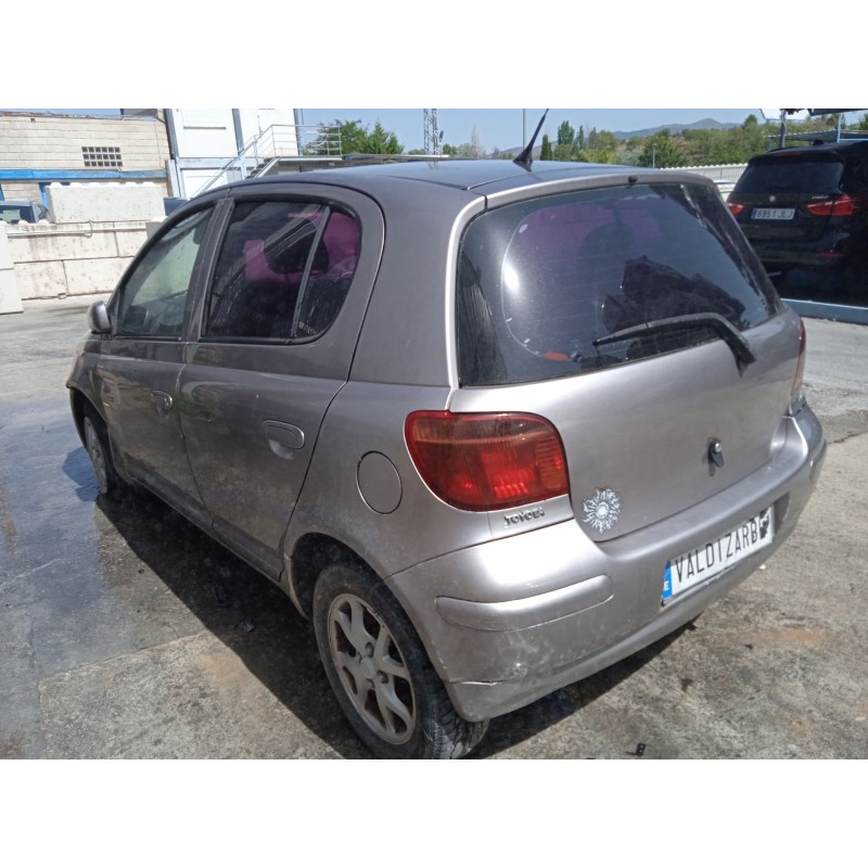 toyota yaris (_p1_) del año 2004